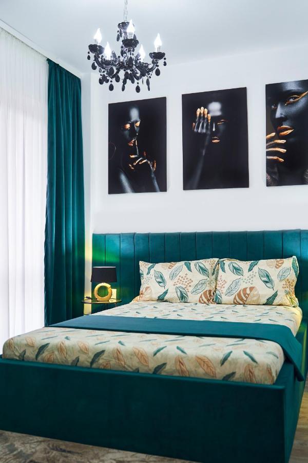 Unique Hotel Apartments 雅西 外观 照片