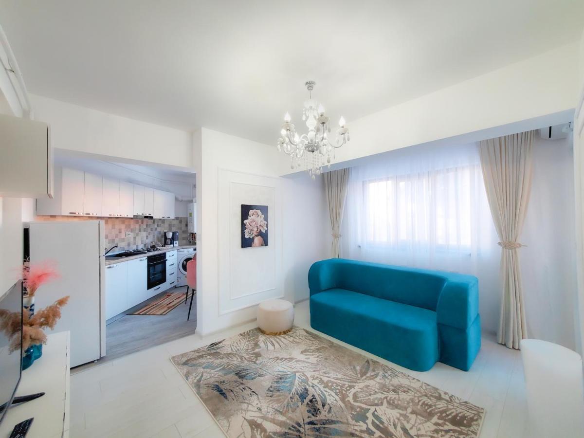 Unique Hotel Apartments 雅西 外观 照片